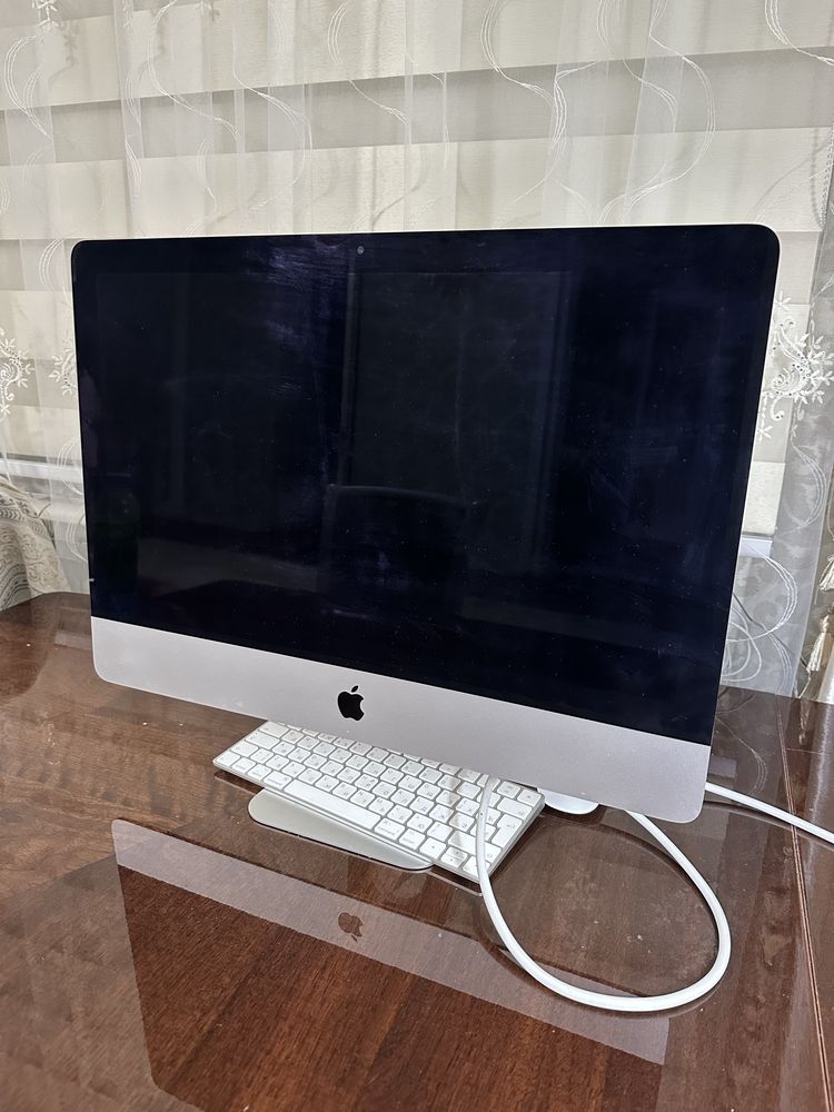iMac21 почти новый в отличном состоянии