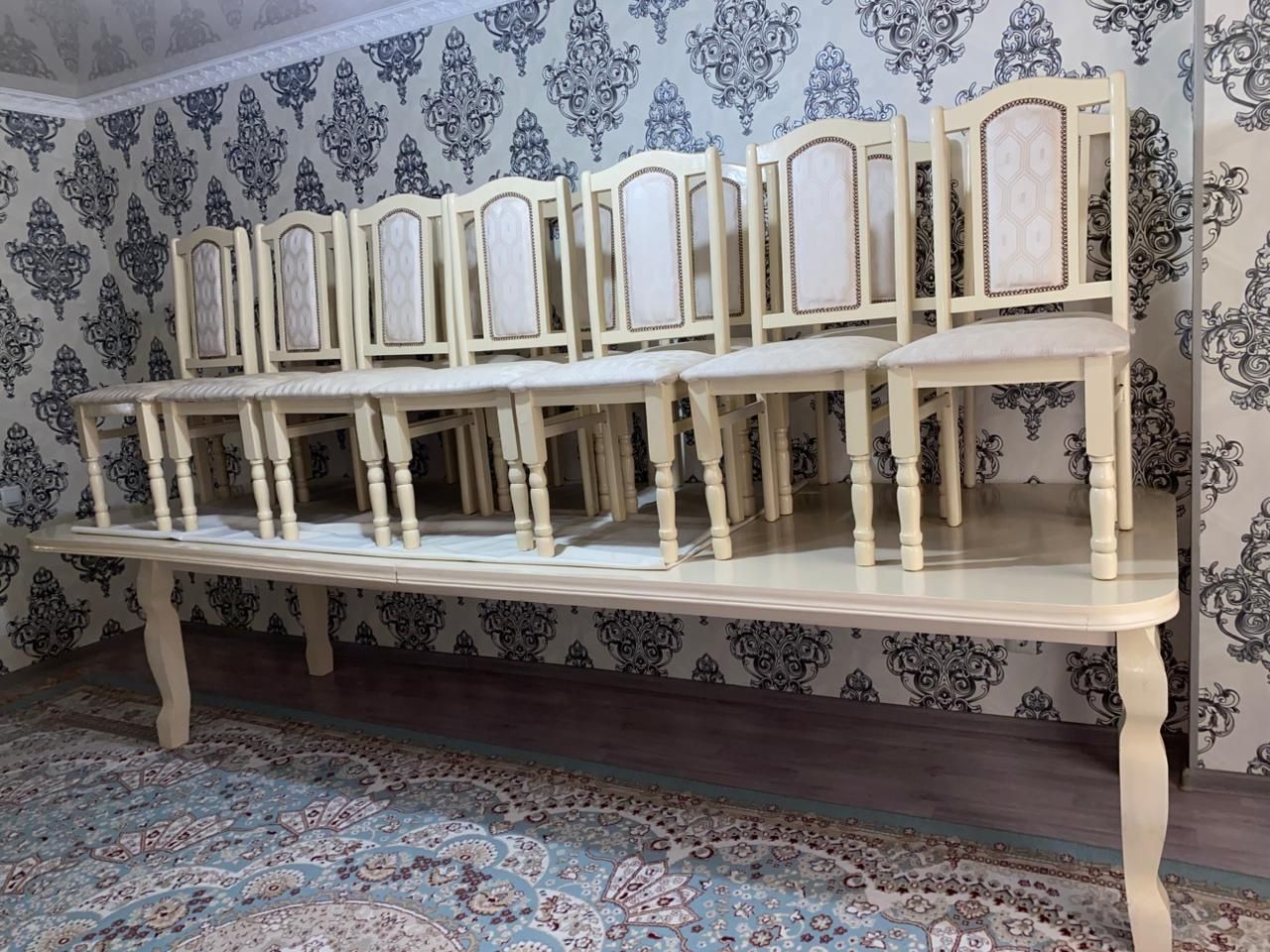 Стол стуля срочноооо