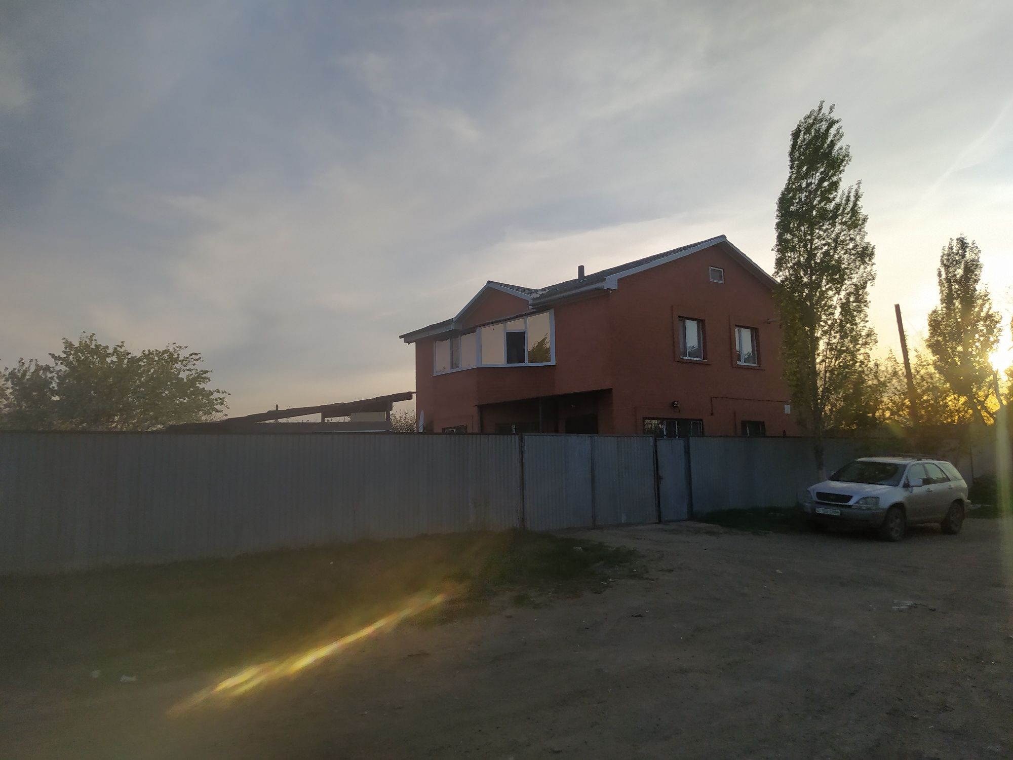 Продам дом на дачном участке возле речки