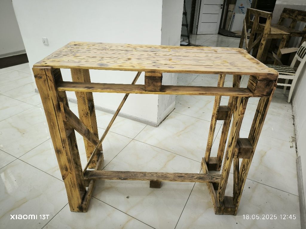 Скамейки и столы из поддона, паллеты
