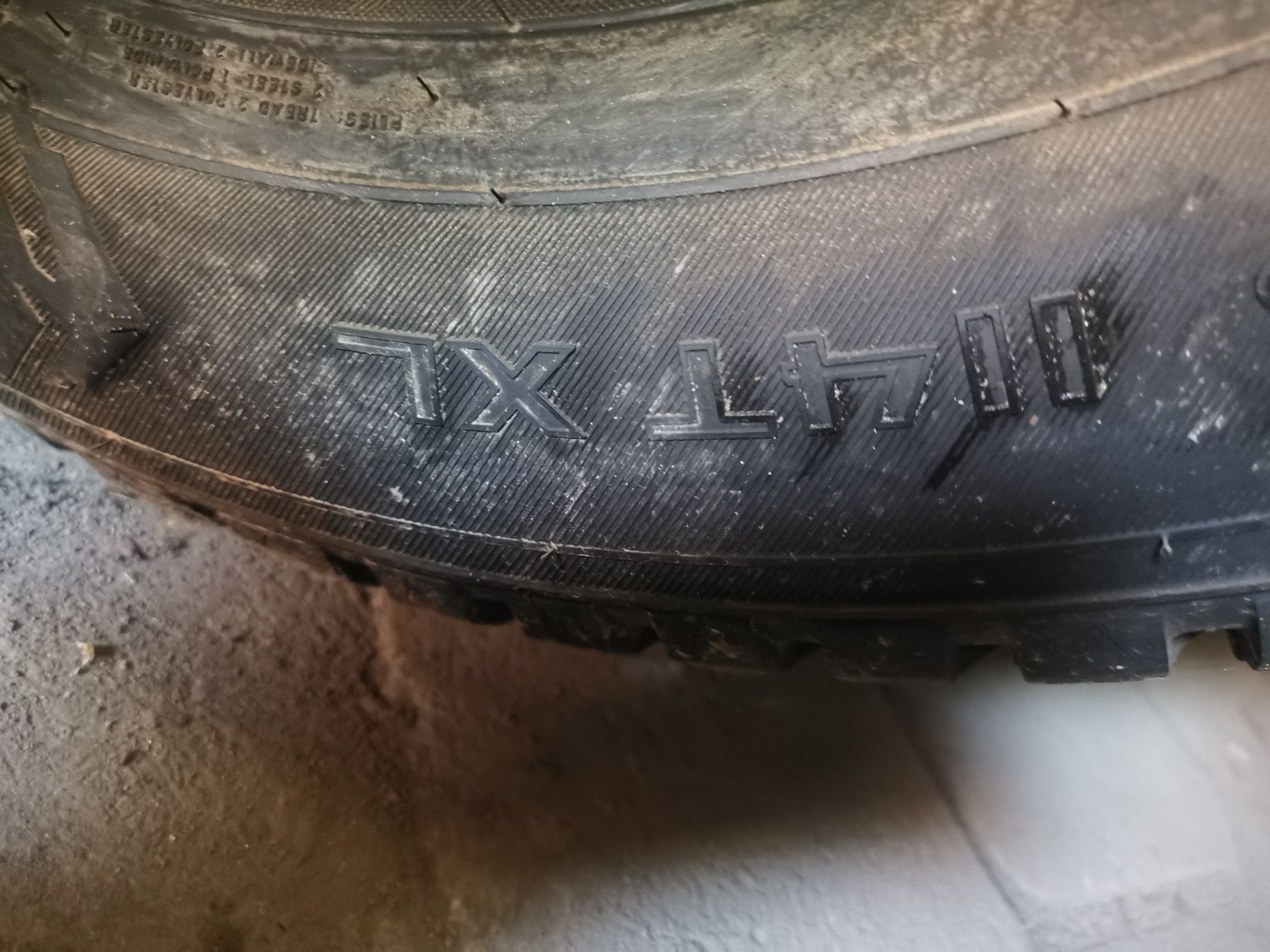 Nokian /60R18 8 suv