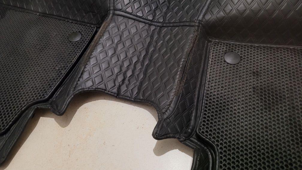 Продам 3D полики на Киа Серато 22года