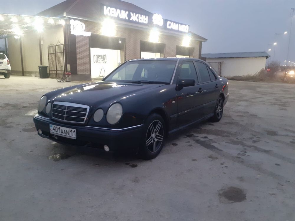 Mercedes W210 лупарик