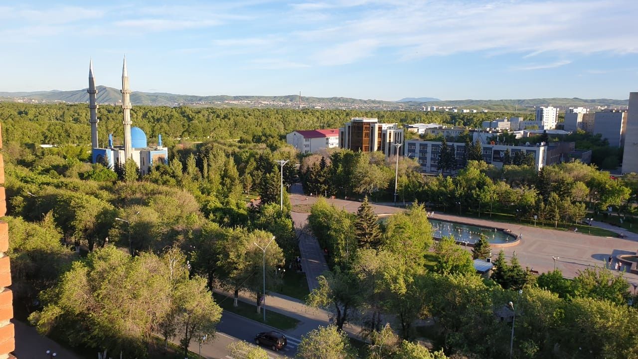 1ком.ЕвроЛюкс в СамомЦентре-Вид на Централ.площадь(Почасово