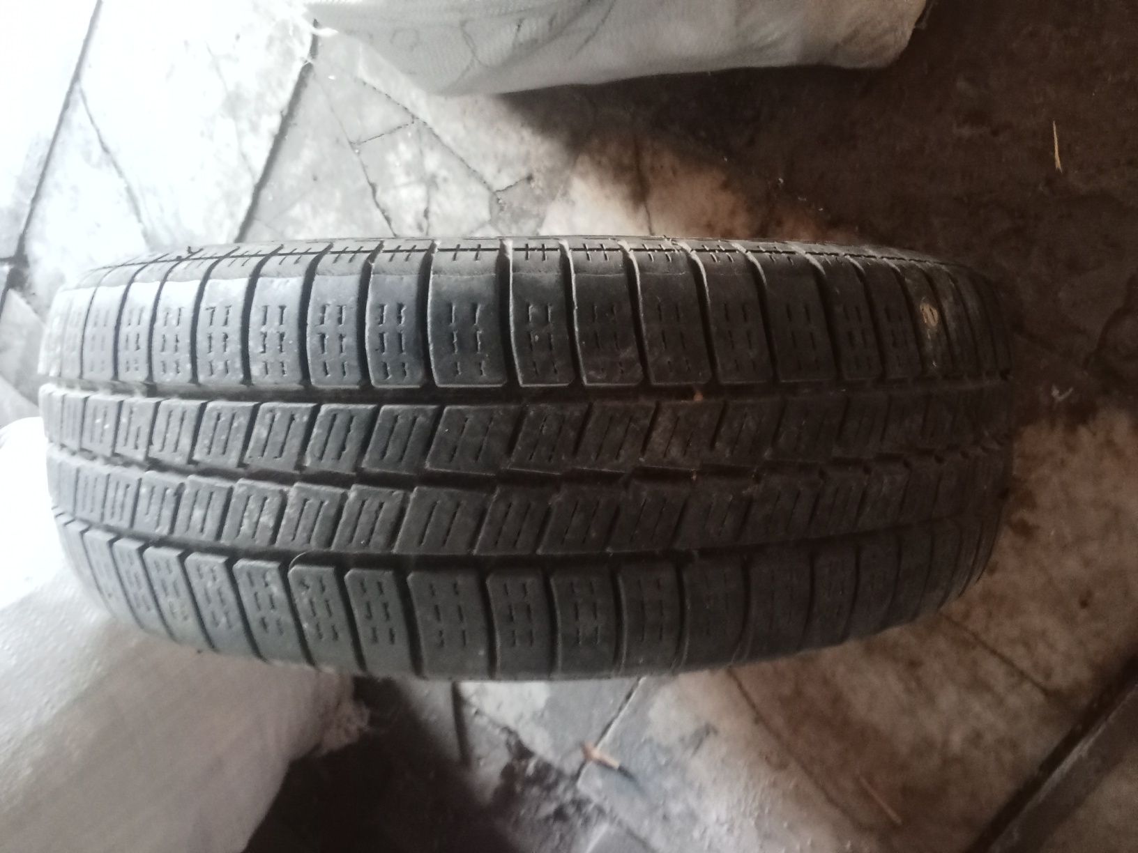 Продам диск с резинай на 14