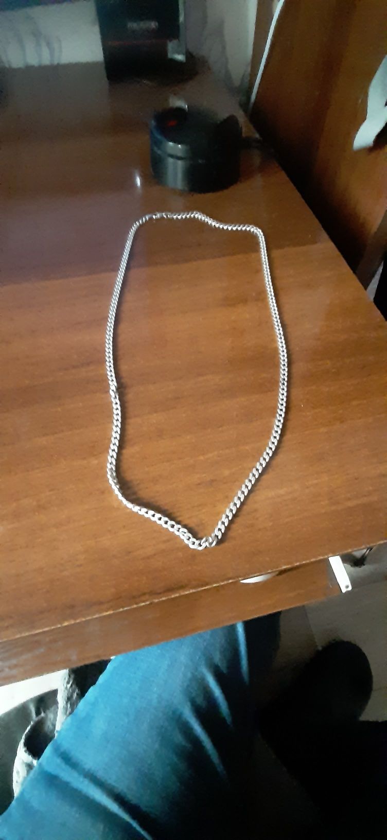 Продам серебряную цепочку