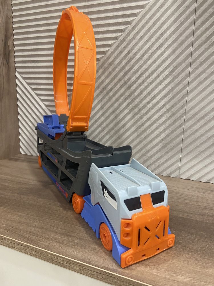Катапульта-трал от Hot Wheels
