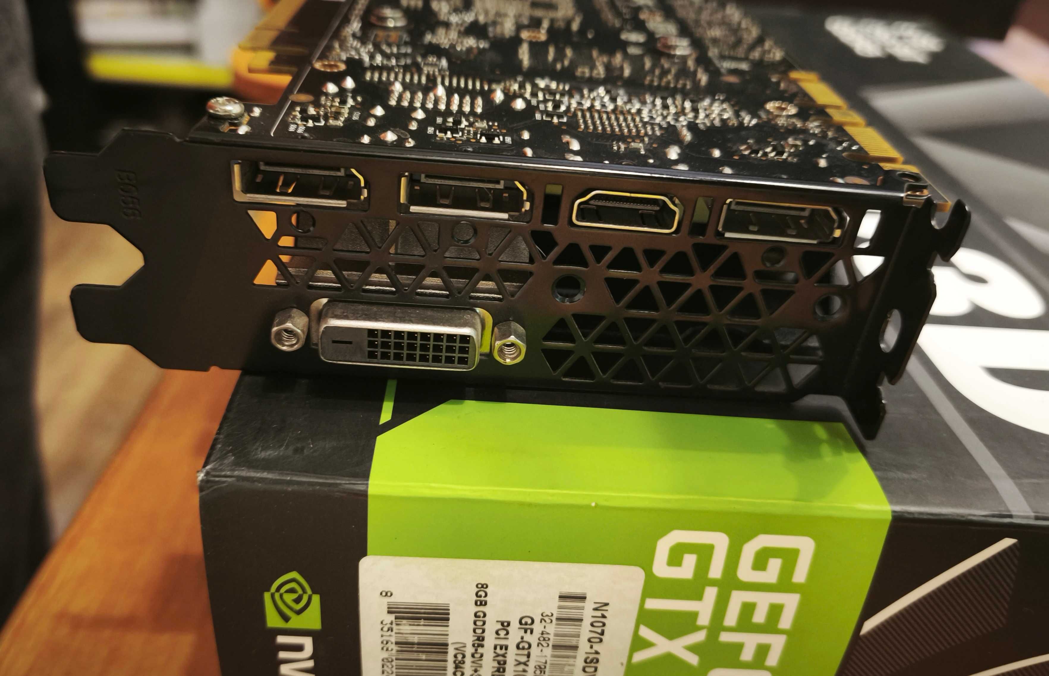 Продам видеокарту Inno 3D GTX 1070 8Гб
