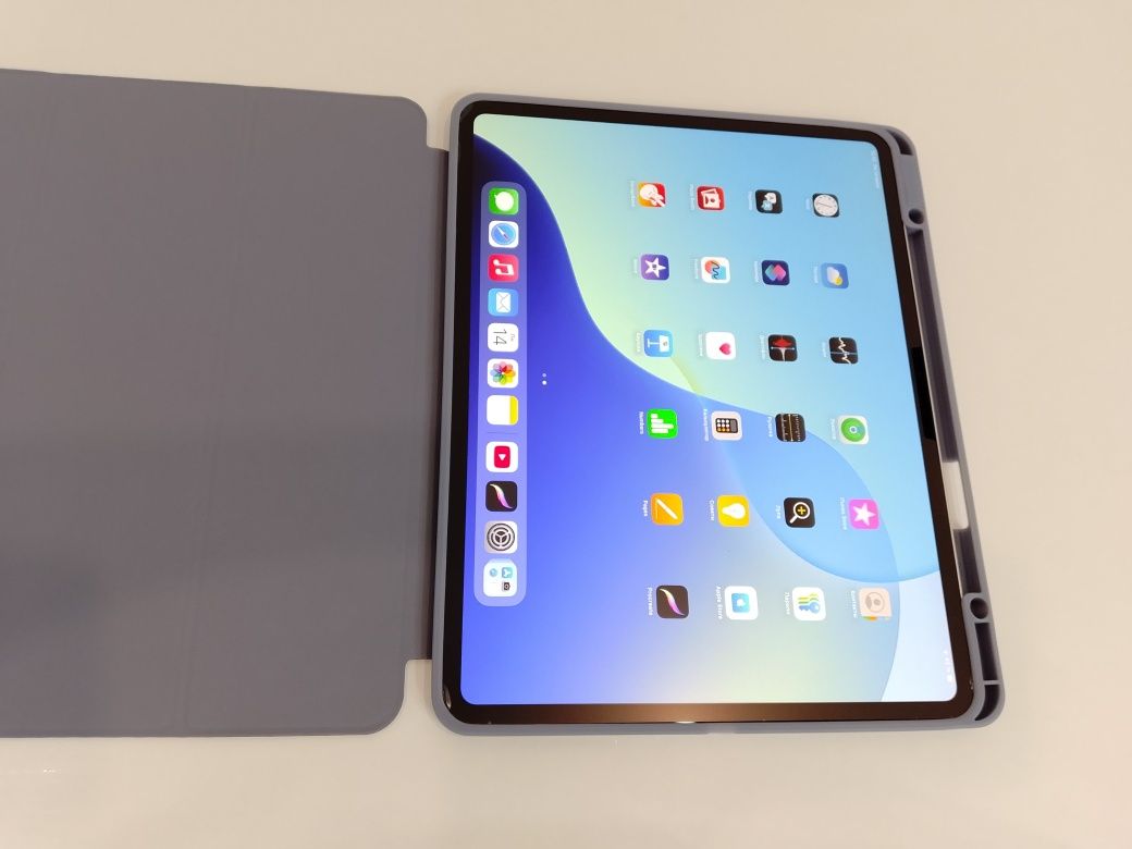 Продам iPad Pro 2024 (M4) 13" Wi-Fi 16/1024 ГБ, серебристый