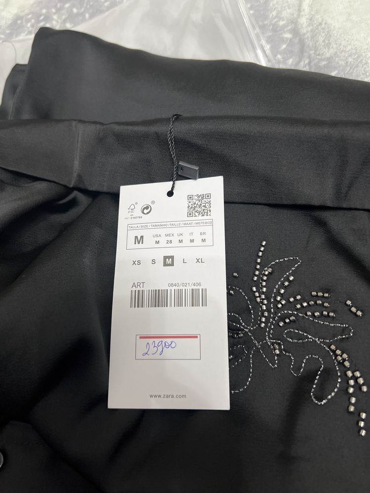 Zara двойка с биссером