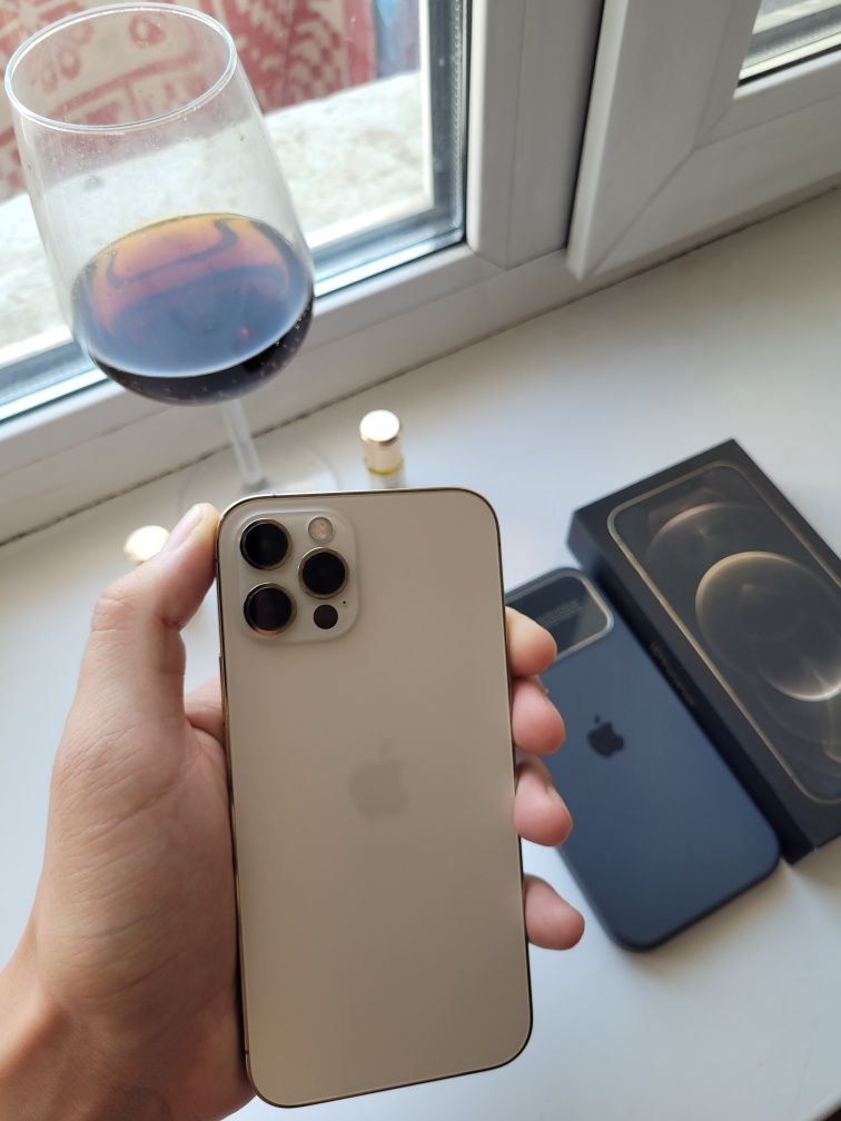 Iphone 12 Pro Gold