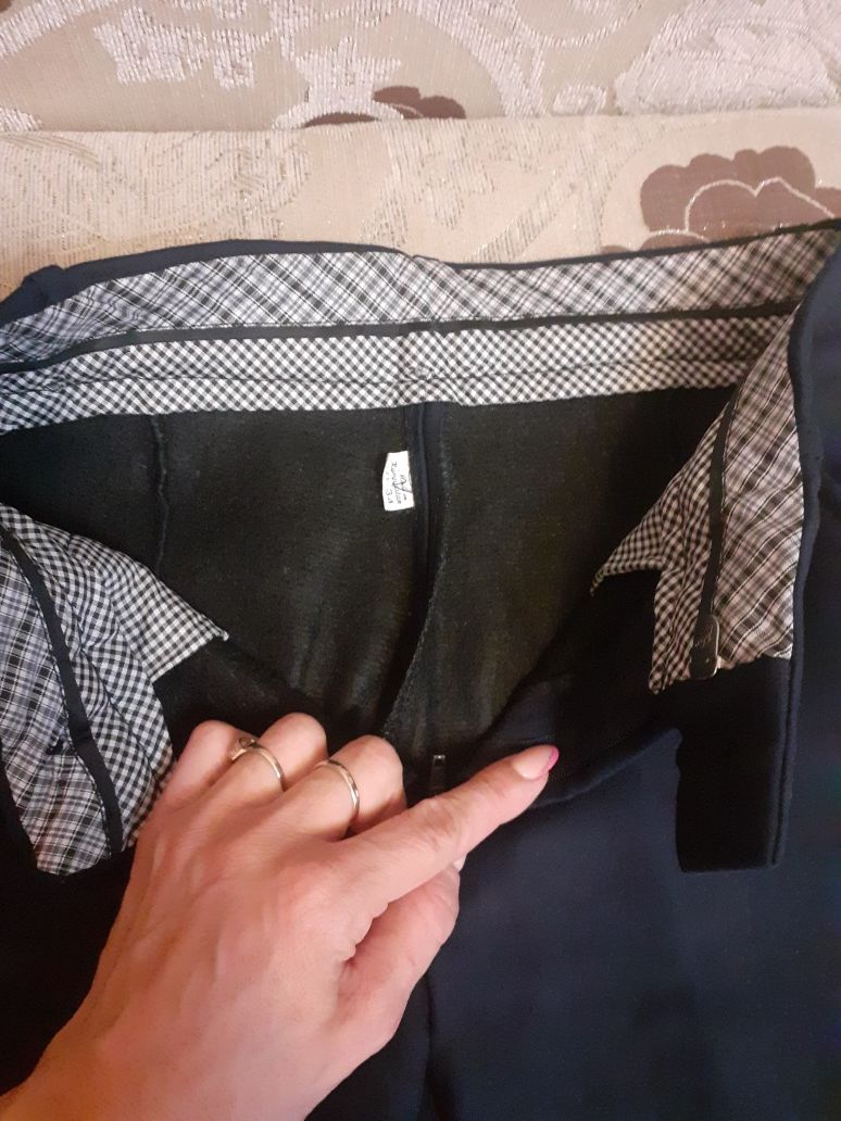 Продам школьную форму