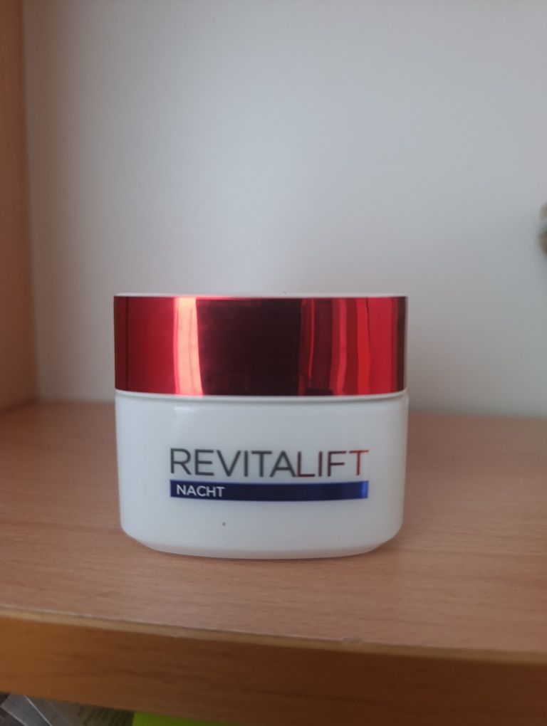 L'Oreal REVITALIFT Ночной крем глубокого действия от морщин.