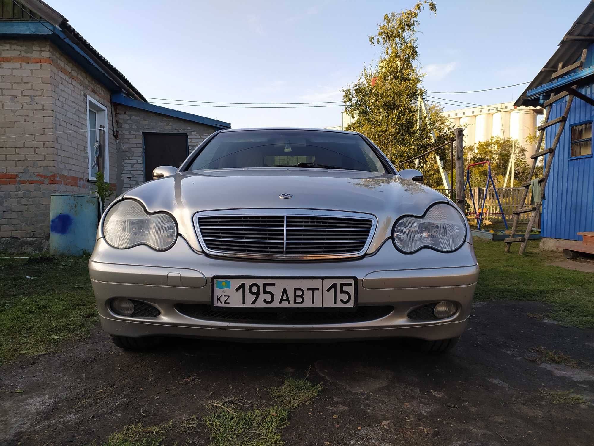 Mercedes-benz c180, 2003 года