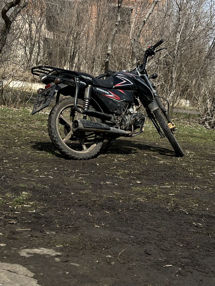 Альфа спарк 125cc едит 90, хорошое состояние фару поменять и спидак,