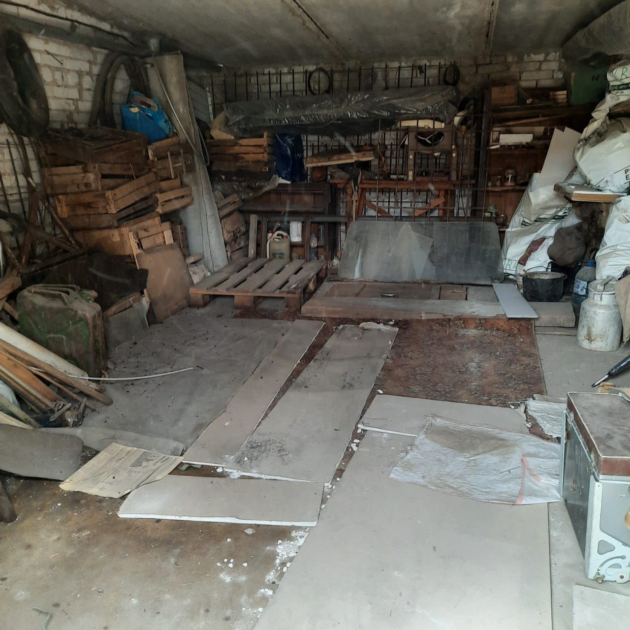 Продам гараж в кооперативе Яик