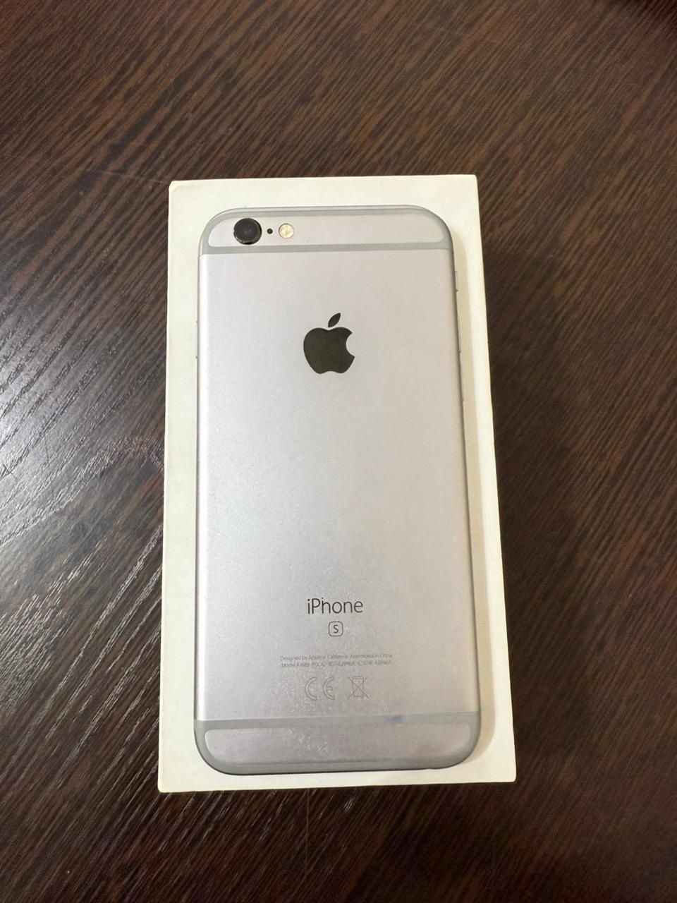 Продам Iphone 6s
