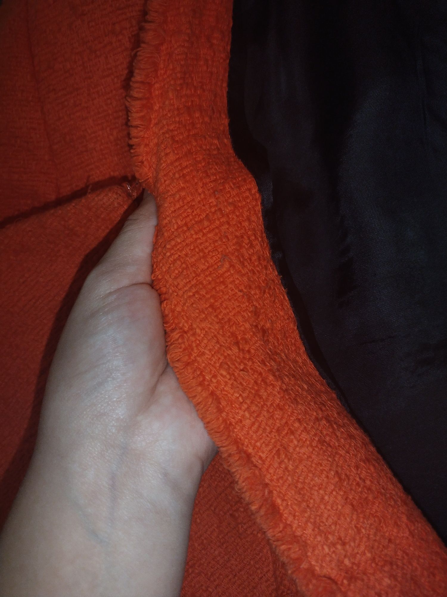 Продам костюм (пиджак+юбка) ZARA