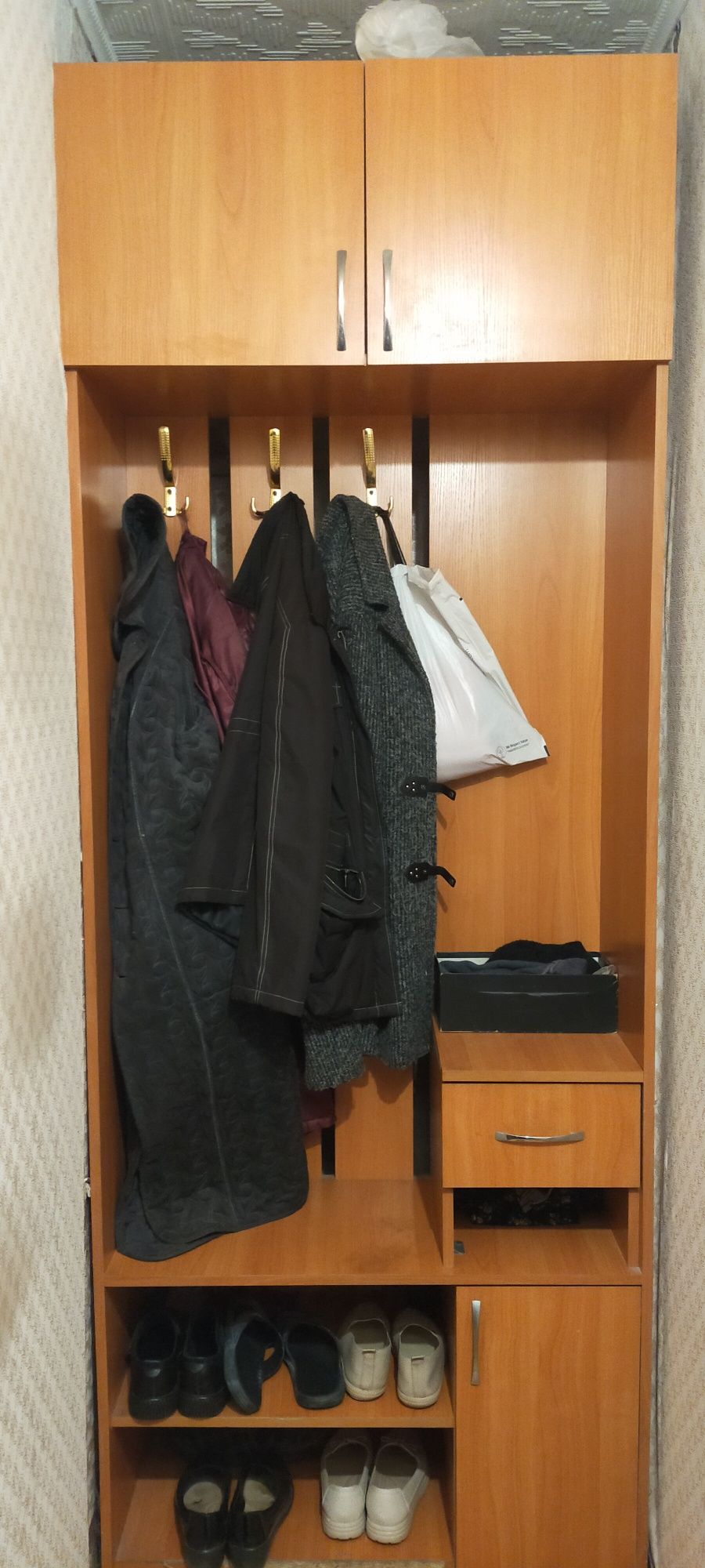 Шкаф для прихожей
