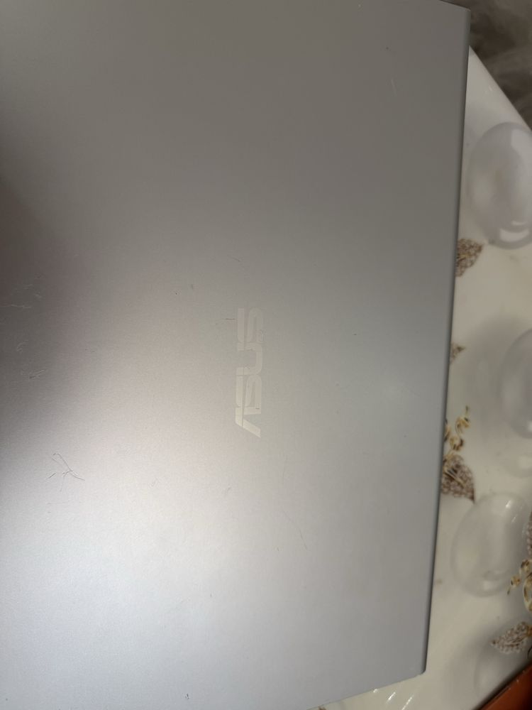 Продам Ноутбук ASUS в отличном состояний