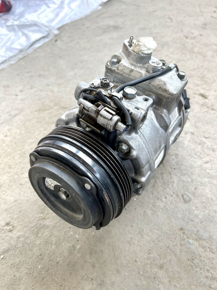 Компрессор BMW F85 s63 E70 E71 F10 БМВ Ф85 s63 e70 e71 ф10