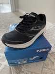 Продам кроссовки Joma