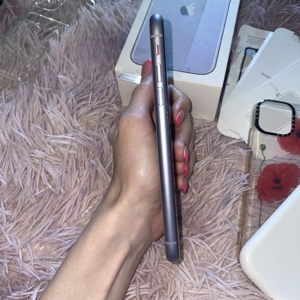 Продается Iphone ( айфон) 11 Purple редкий цвет
