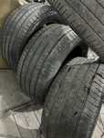 Продам резину комплект разношироких 275/45R20 и 305/40 R20