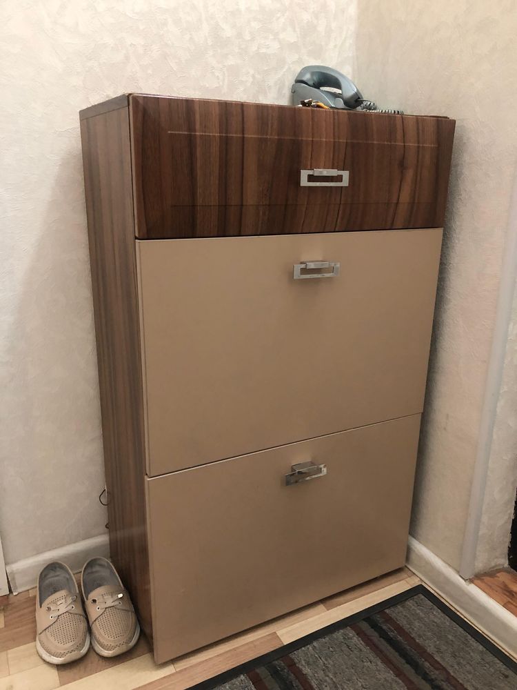 Продам шкаф в прихожую и шкаф для обуви