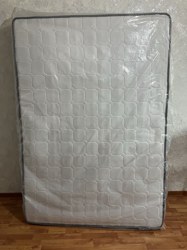 Продаю новый матрас 140x200 (торг)