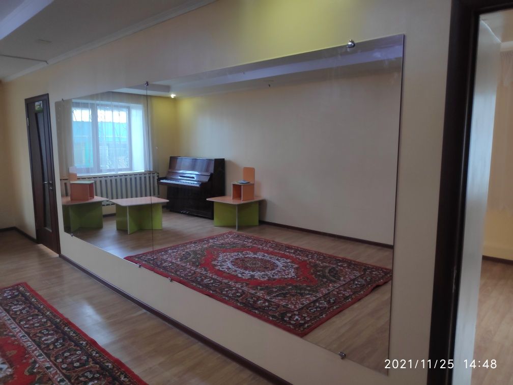 Установка стекла зеркало стеклопакетов
