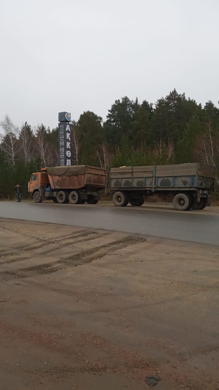 КАМАЗ с прицепом         .