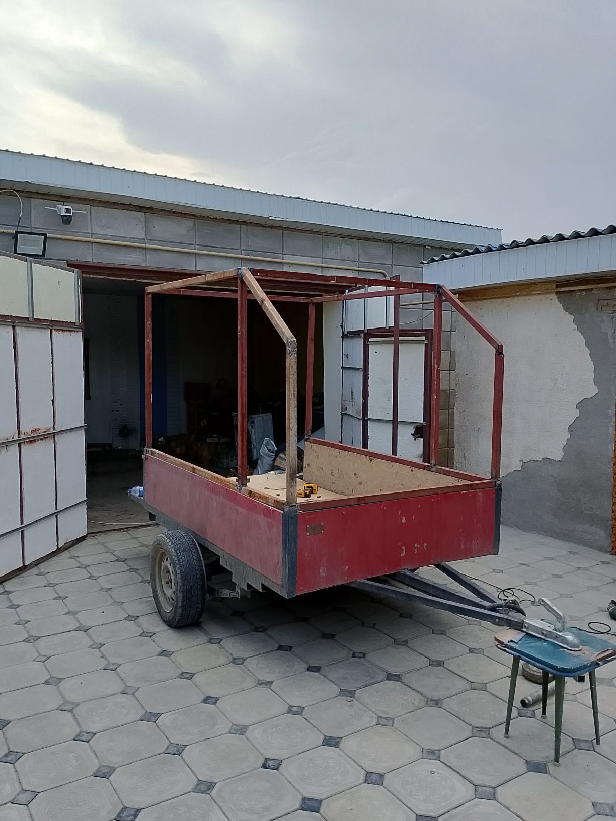 Продам легковой прицеп размер 1.5×2.20