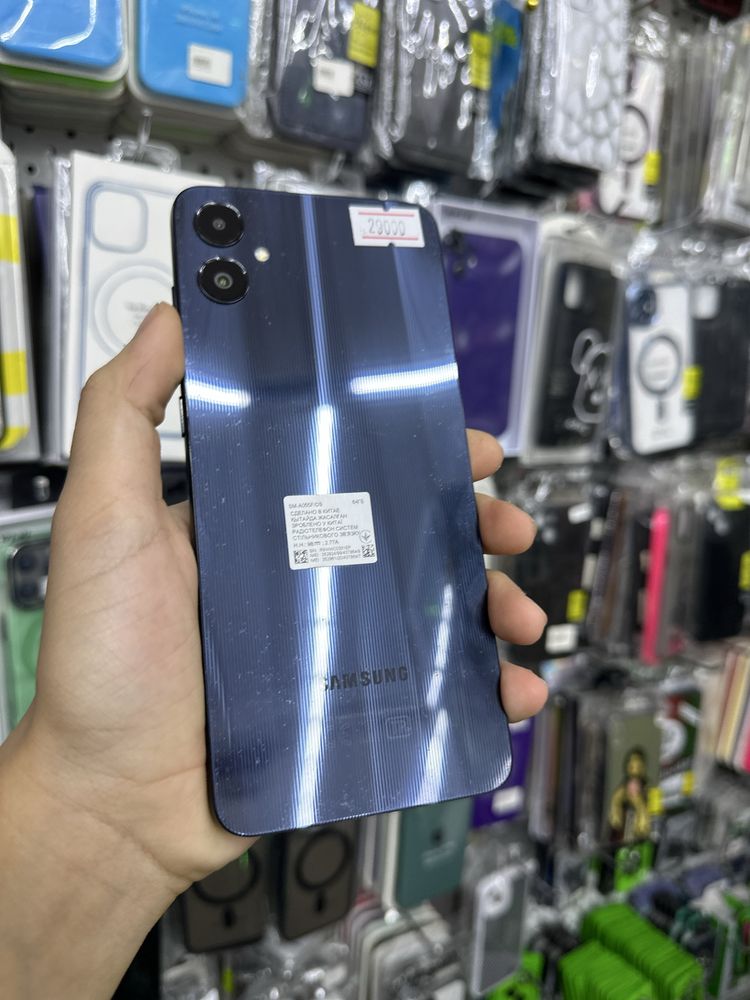 Samsung A05.