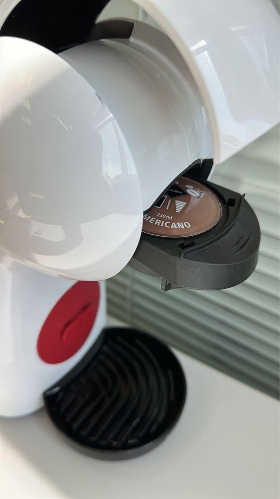 Кофе машина Dolce Gusto Piccolo XS