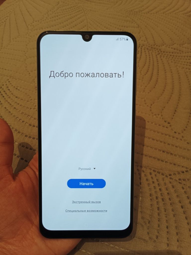 Самсунг А50 в хорошем состоянии