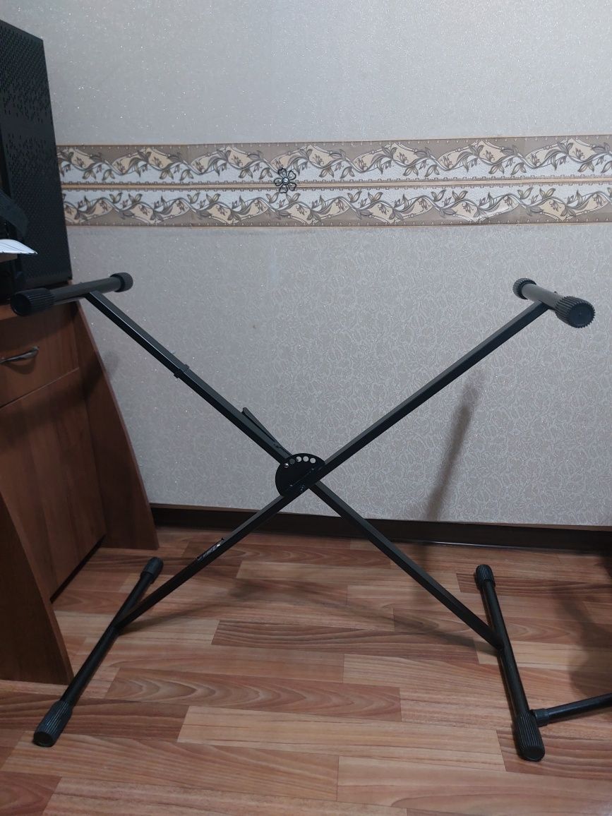 Стойка для Клавишных/Синтезатора/MIDI-Клавиатуры