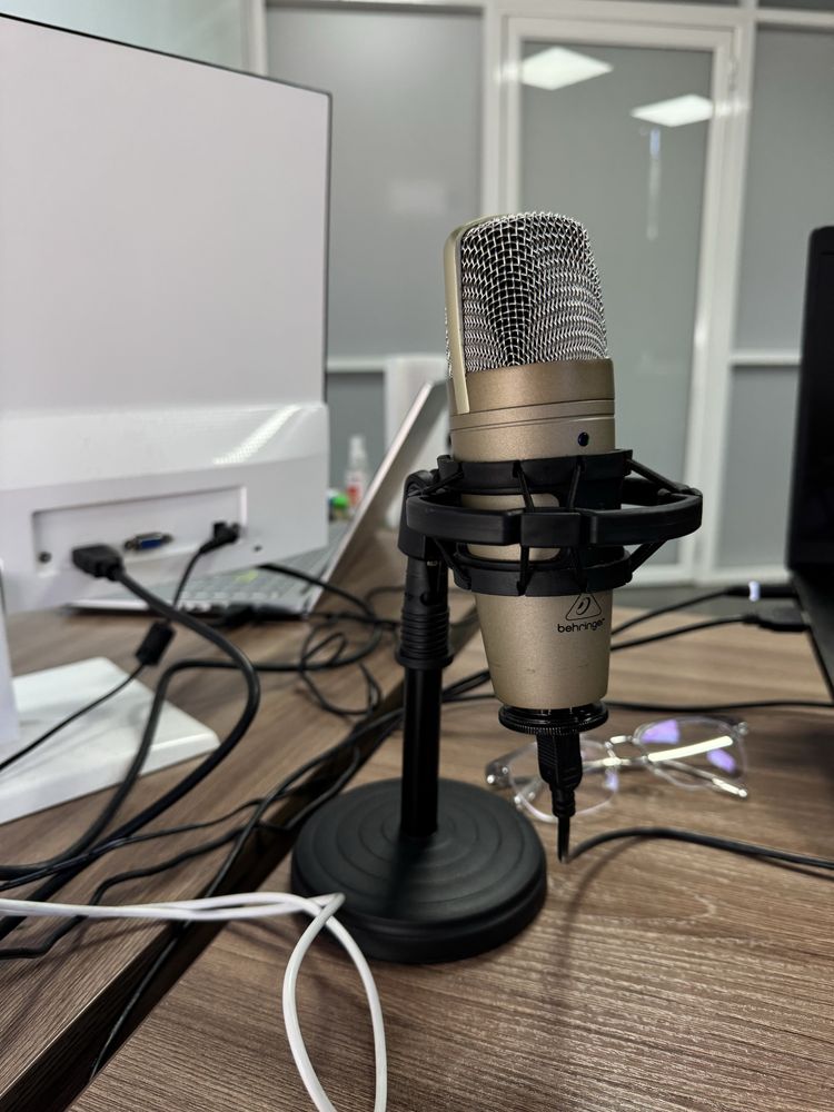 Продаю конденсаторный микрофон USB