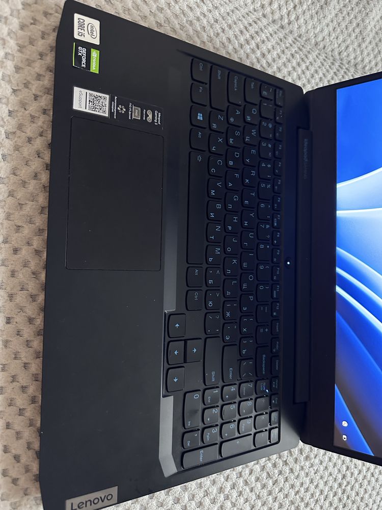 ПРОДАМ МОЩНЫЙ ноутбук для игры и для работы Lenovo