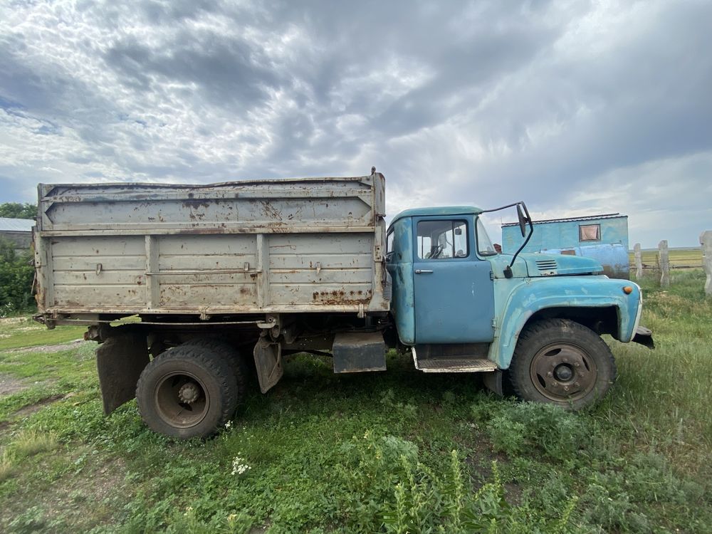 Продам зил требует вложени