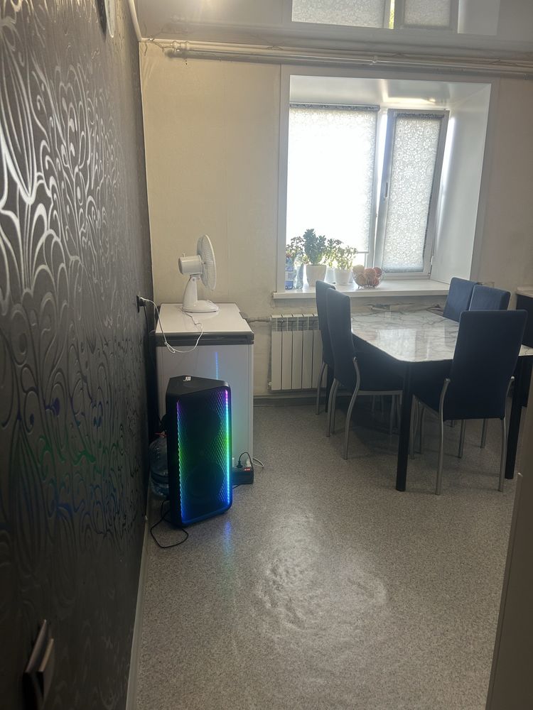 Продам трехкомнатную квартиру