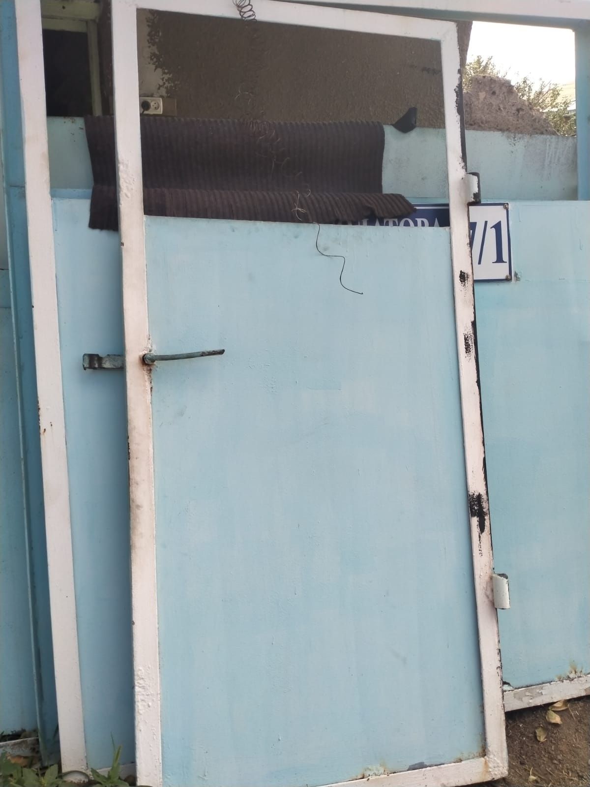 Продам забор железный