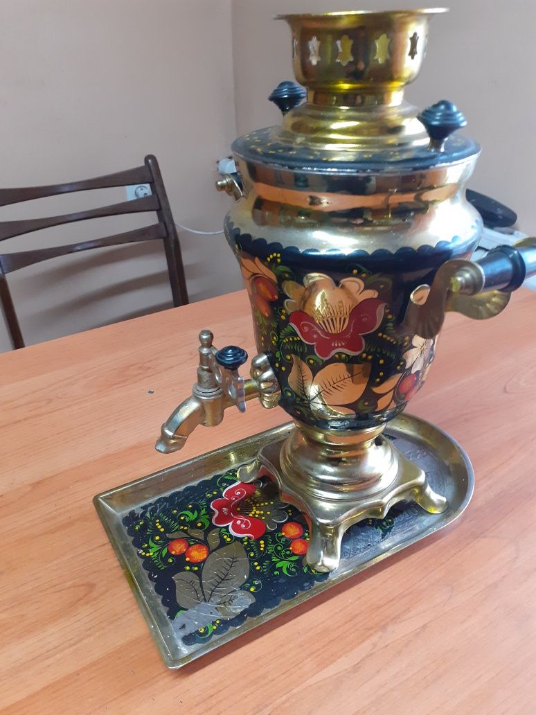 Продам эксклюзивный самовар украшающий кухню