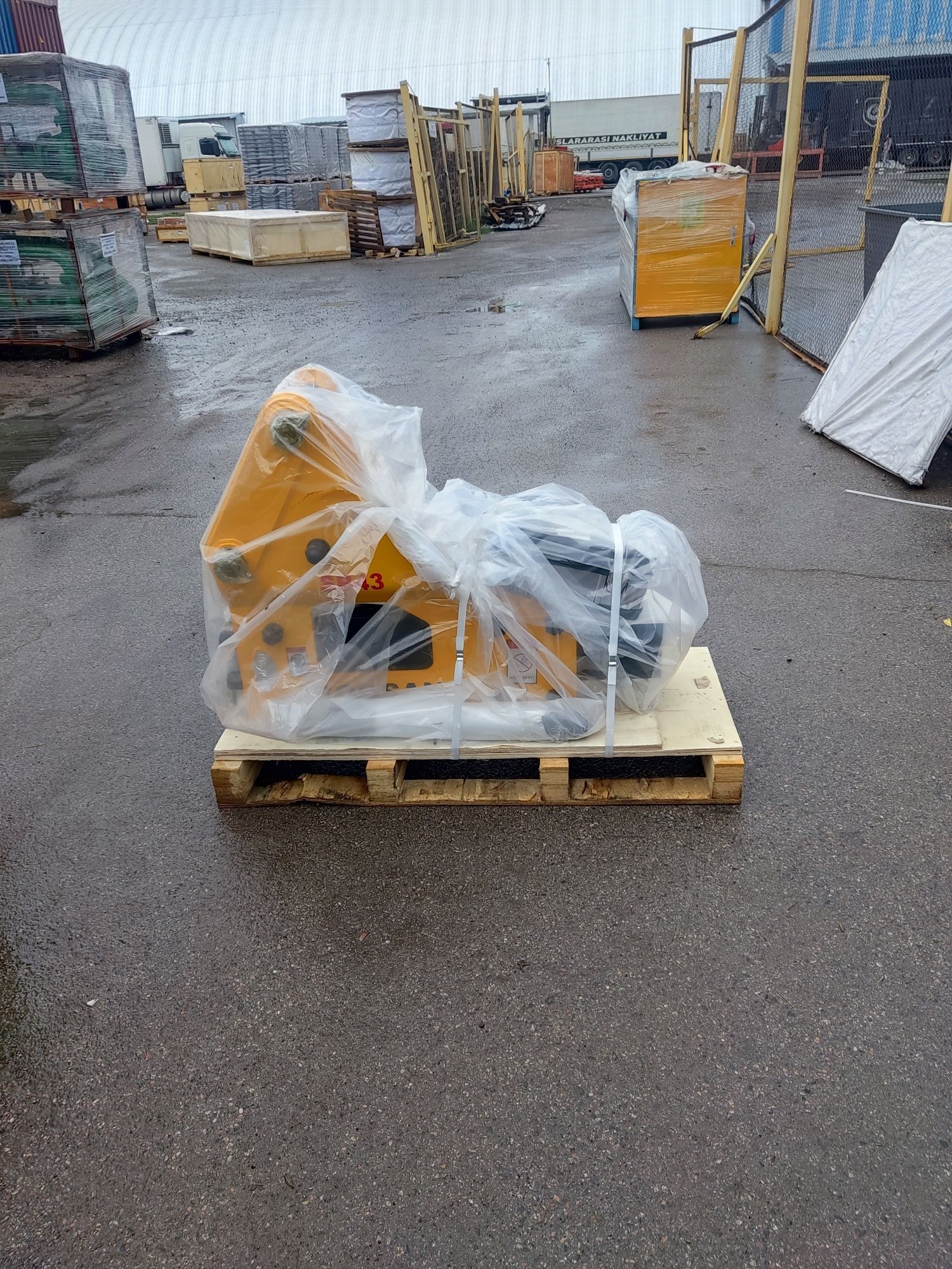 Продам Гидромолот на Кат428/432 новый
