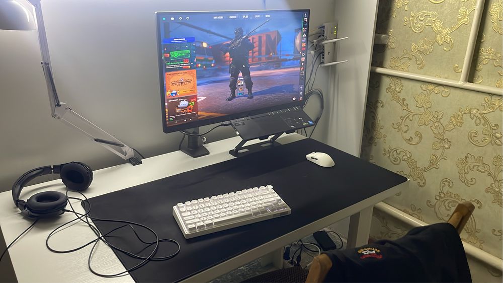 Игровой монитор HKC 240Гц + Кронштейн