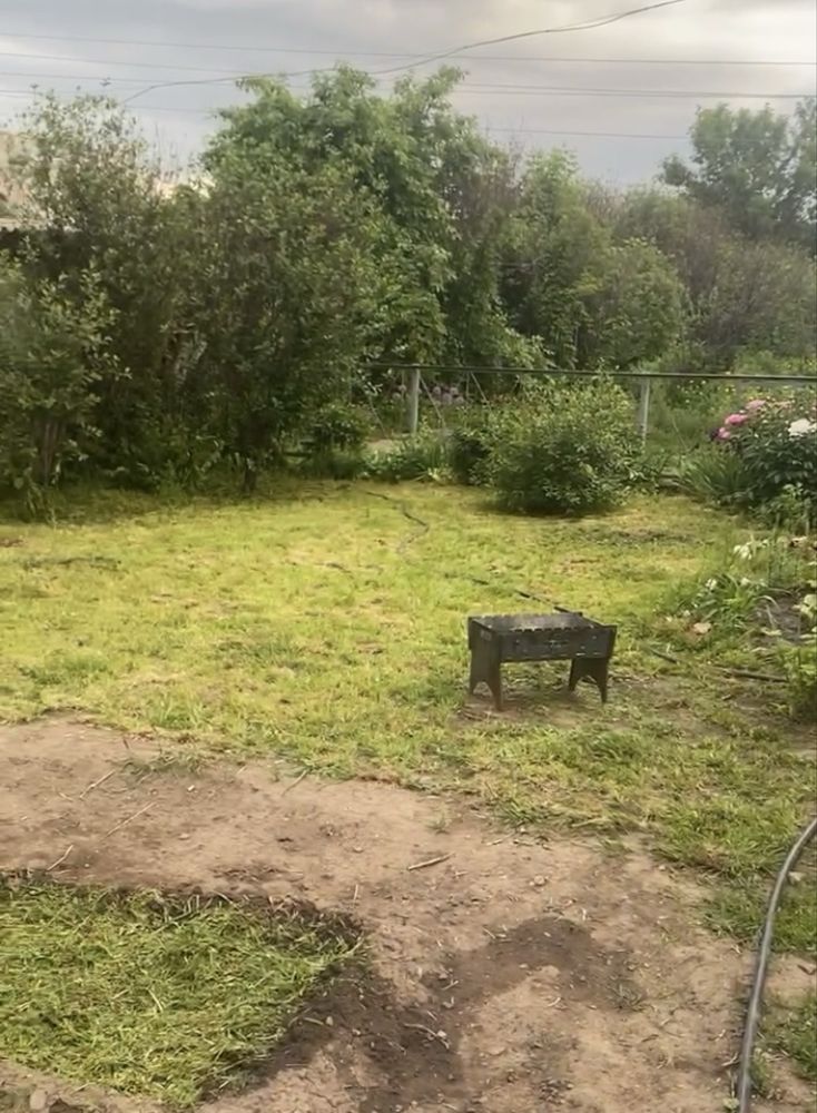 Срочно продам  дачу в районе между Аэропортом и опытным полем!