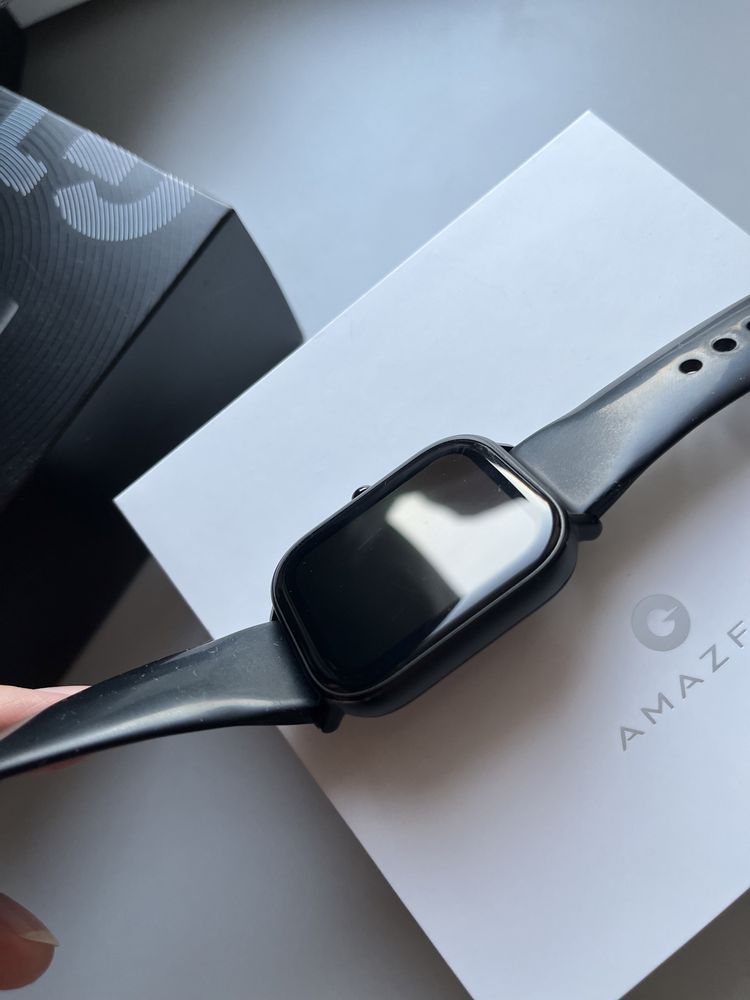 Смарт-часы Amazfit GTS черный