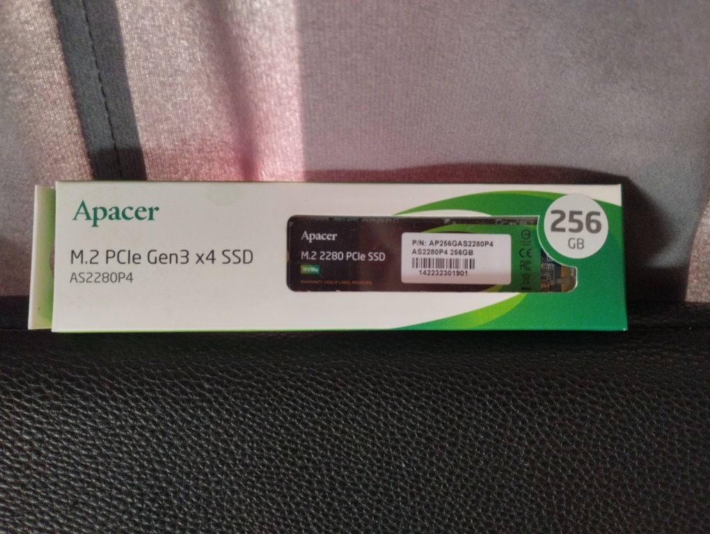 SSD 240GB, 500GB. HDD 1TB 2,5', HDD 2TB 3,5'