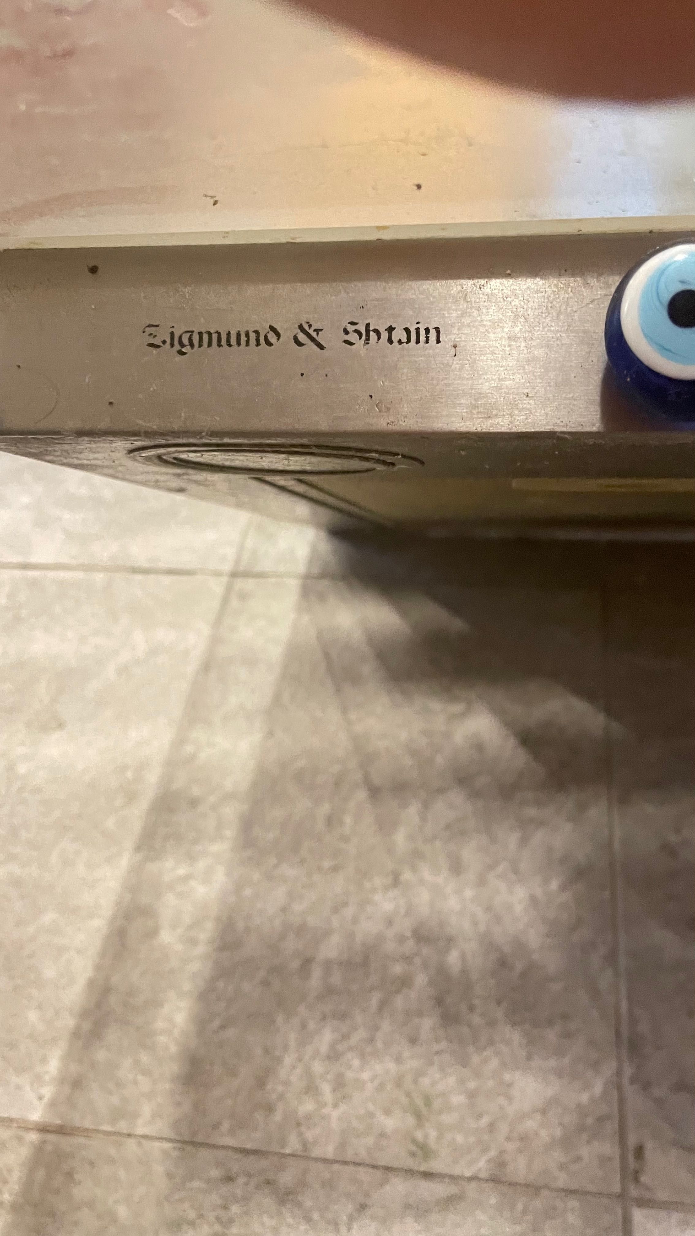 Срочно Продам вытяжку Zigmund &Shtain