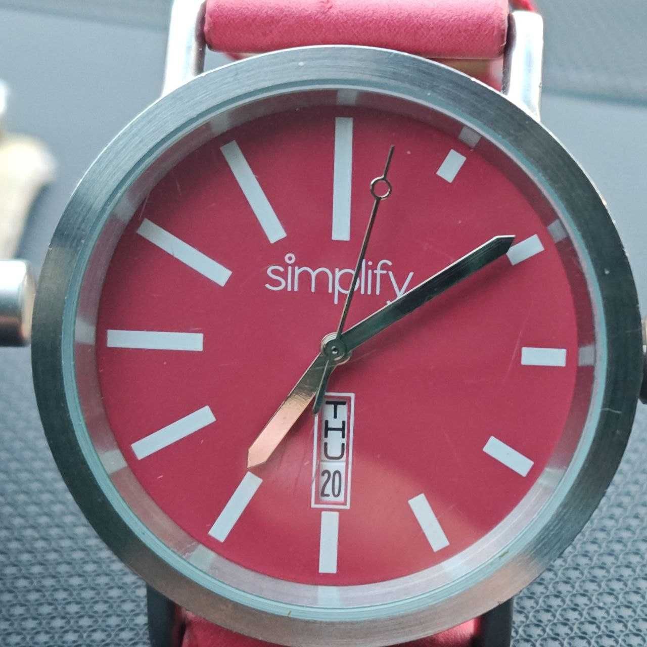 Красиые американск белые часы красный Simplify + День/Неделя + ремешок